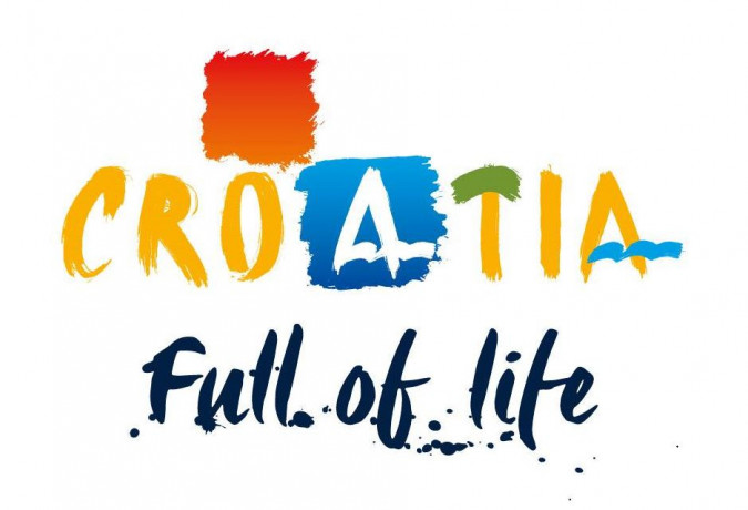 Iris Croatica Luxury Apartments with Pool in Zagorje, Croatia Oroslavje
