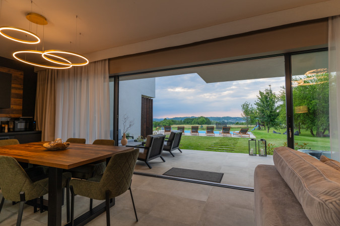 Iris Croatica Luxury Apartments s bazenom u Zagorju Oroslavje