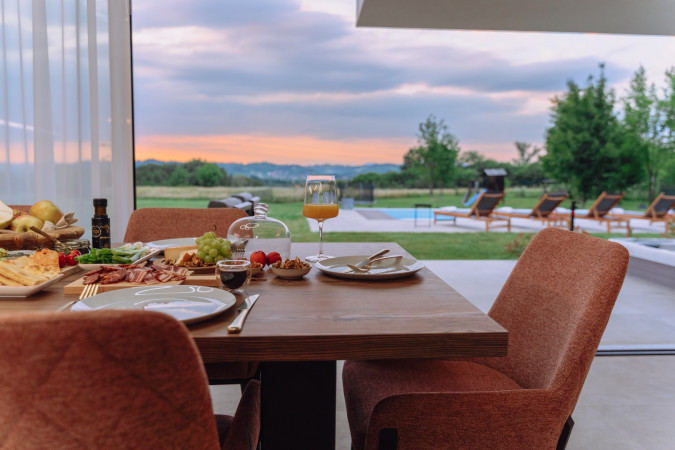 Iris Croatica Luxury Apartments s bazenom u Zagorju Oroslavje
